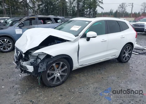 2018 Volvo Xc60 T5 Inscription из США, поврежденный, VIN YV4102RL0J1046336